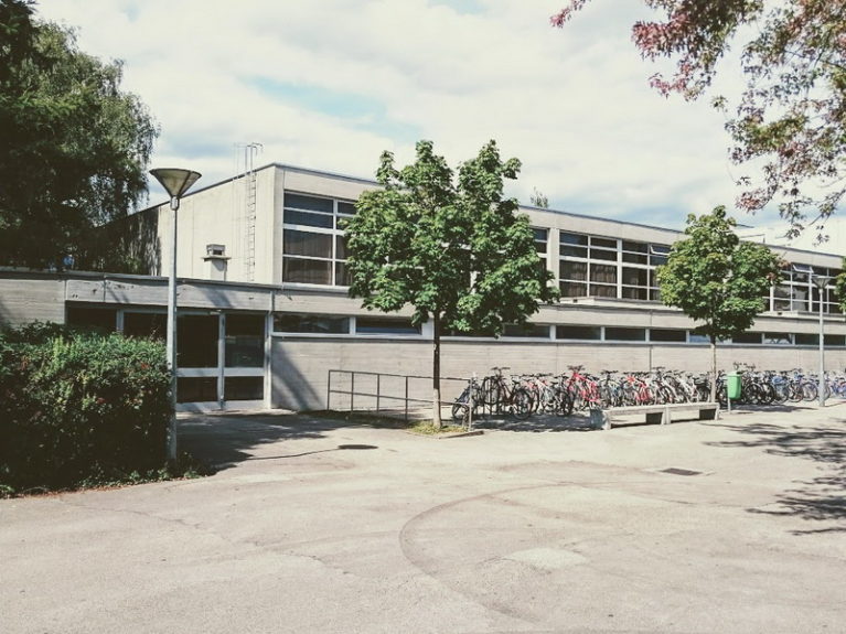 Extérieur de la salle omnisports Léon-Michaud à Yverdon-les-Bains